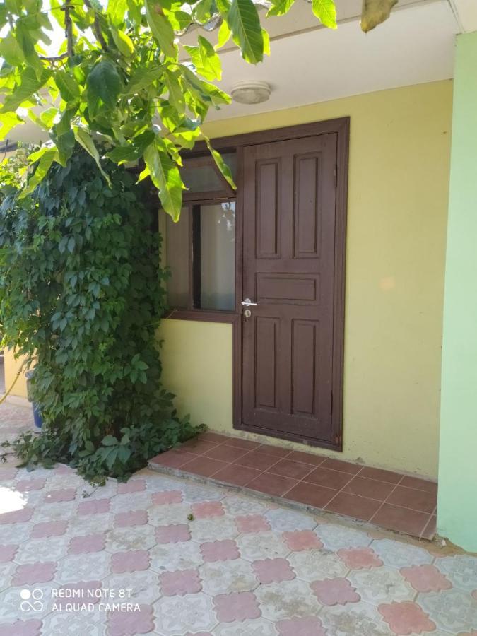 Small Guest House Lazurne Exterior foto