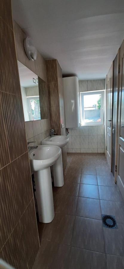 Small Guest House Lazurne Exterior foto